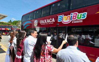 Arranca Salomón Jara nueva ruta de BinniBus Oaxaca, con unidades de dos pisos