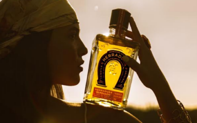 Brown-Forman impulsa la historia detrás del Primer Reposado del Mundo