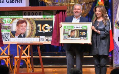 Develan «cachito» en honor a Juan Gabriel “el amor eterno de México”