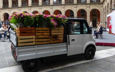 Sheinbaum presenta el minivehículo Olinia Carga