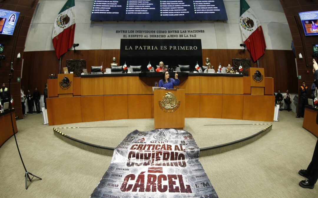 Senado aprueba Ley AntiMemes con castigo de hasta cinco años de cárcel