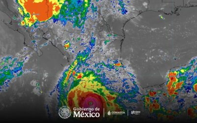 El huracán Polo a las 21:00 horas sigue en categoría 5 frente a Zihuatanejo y Manzanillo
