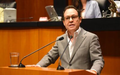 Busca MC garantizar transporte público gratis a menores de edad