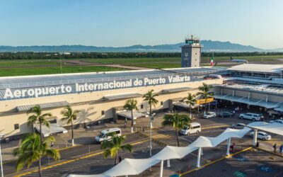 Por huracán Simón, se extienden cierres de aeropuertos de Puerto Vallarta y Manzanillo